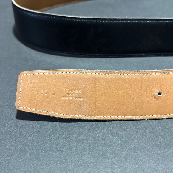 Hermes Accessories Authentic Hermes Reversible Brown Black Leather